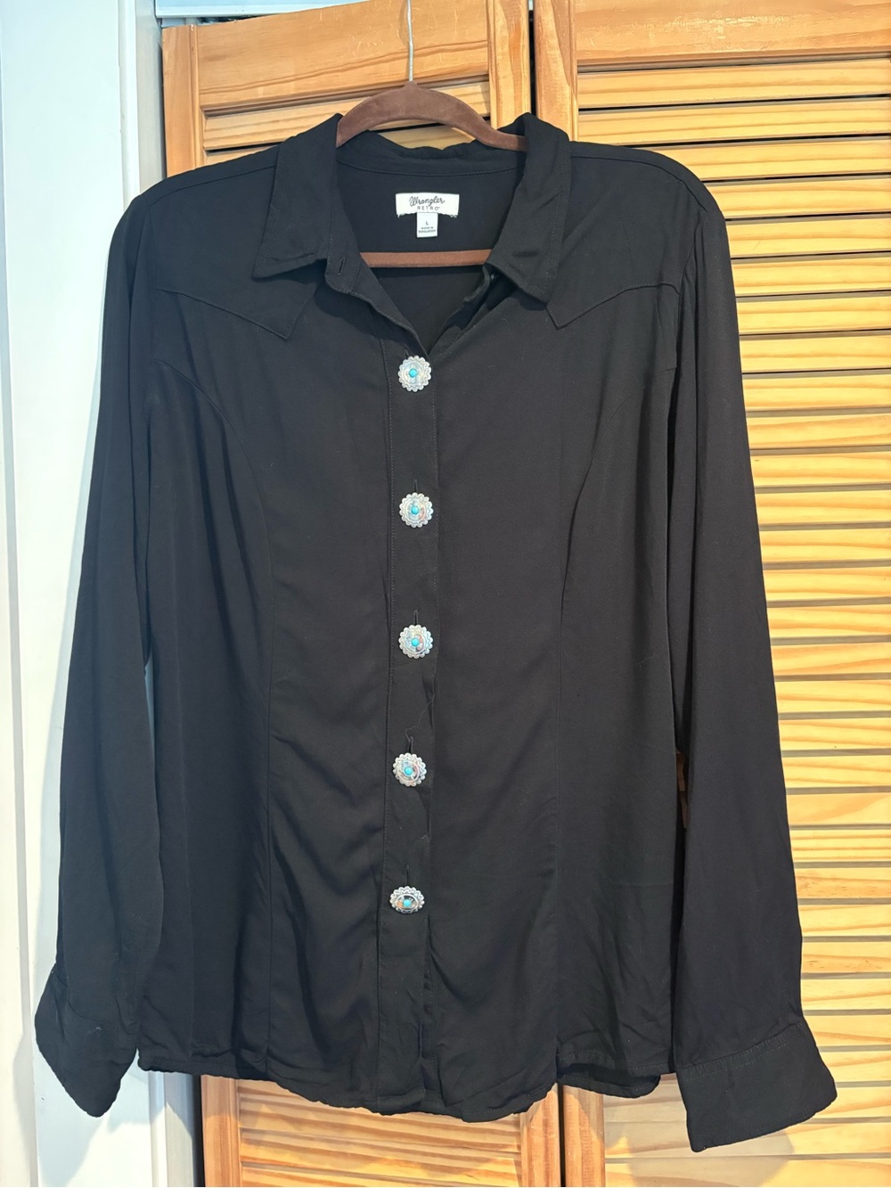 Wrangler Retro Women’s Concho Silver Button Down Shirt Western Top Cowgirl